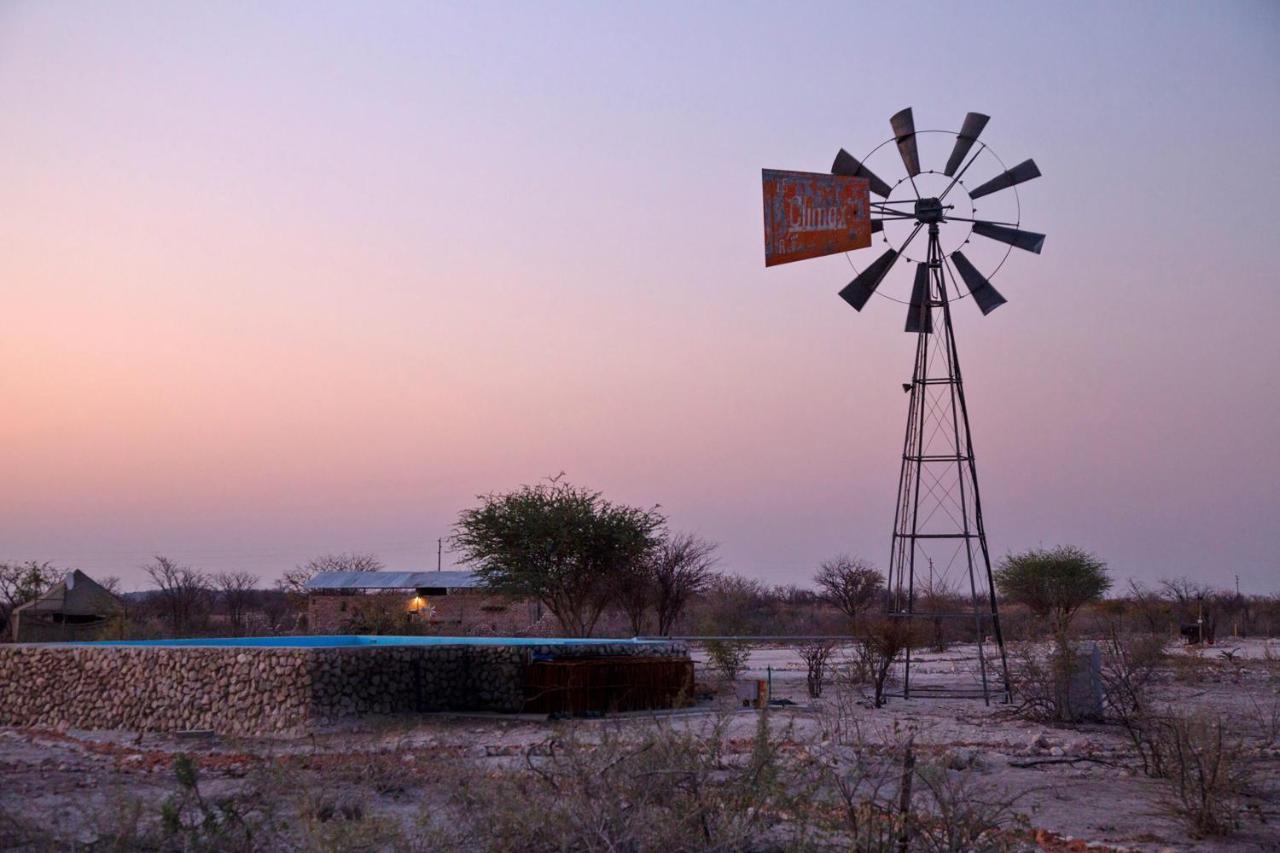 Etosha Trading Post Campsite Okaukuejo Esterno foto