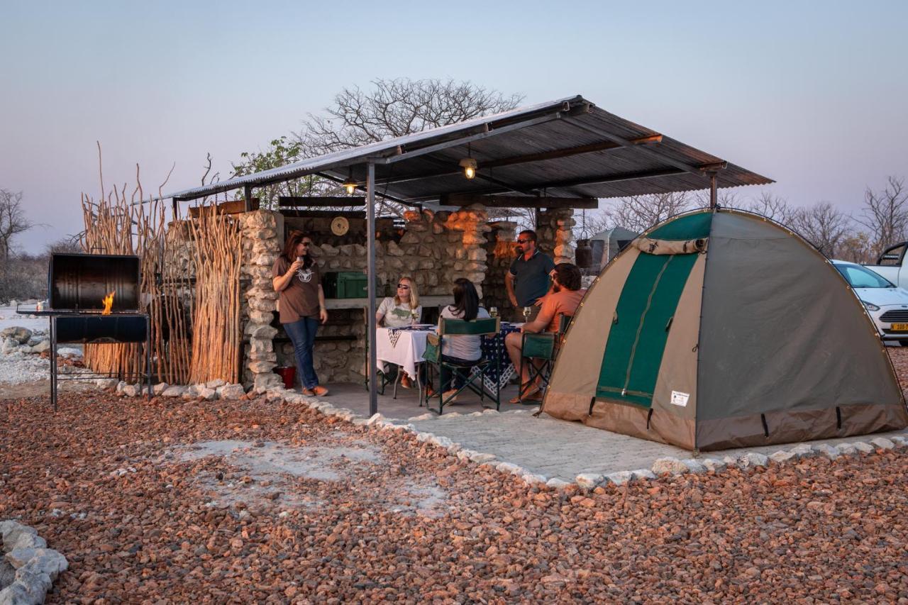 Etosha Trading Post Campsite Okaukuejo Esterno foto