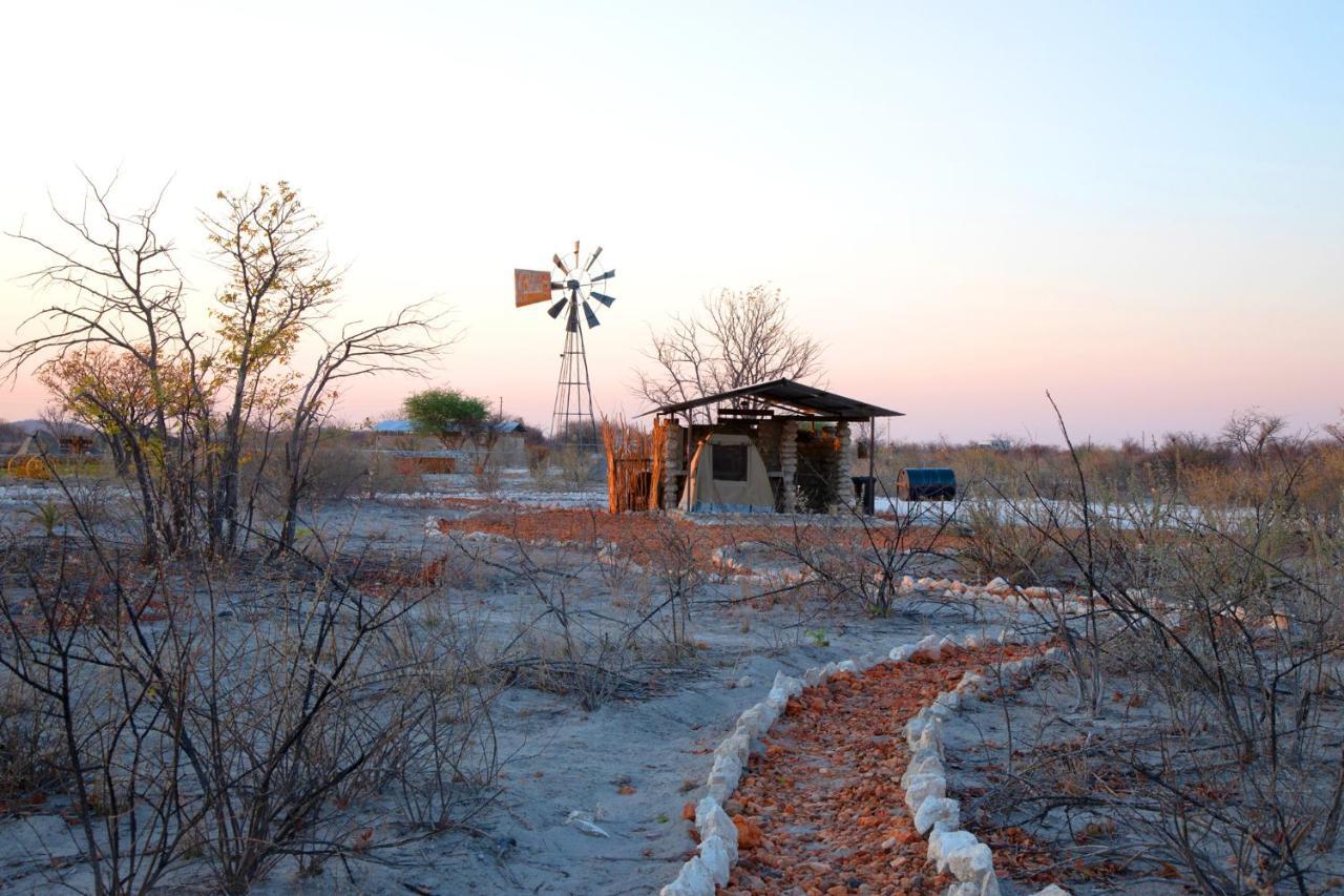 Etosha Trading Post Campsite Okaukuejo Esterno foto