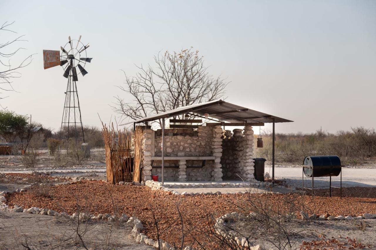 Etosha Trading Post Campsite Okaukuejo Esterno foto