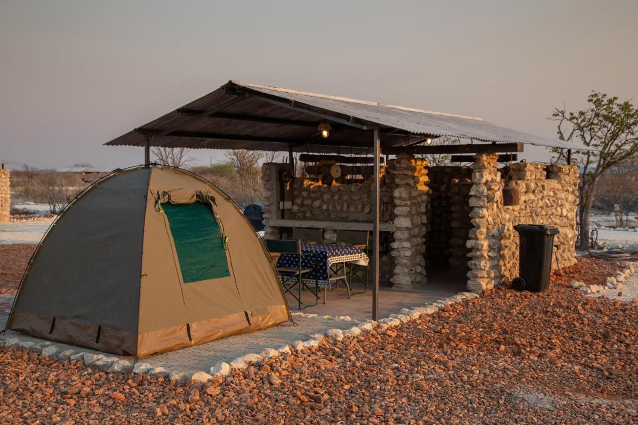 Etosha Trading Post Campsite Okaukuejo Esterno foto