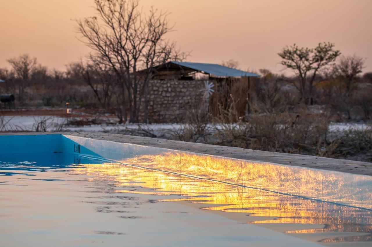 Etosha Trading Post Campsite Okaukuejo Esterno foto