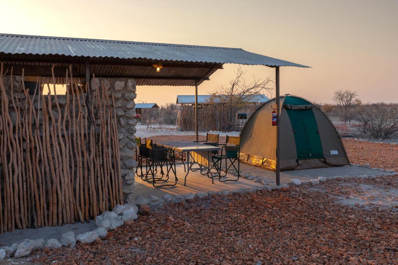 Etosha Trading Post Campsite Okaukuejo Esterno foto